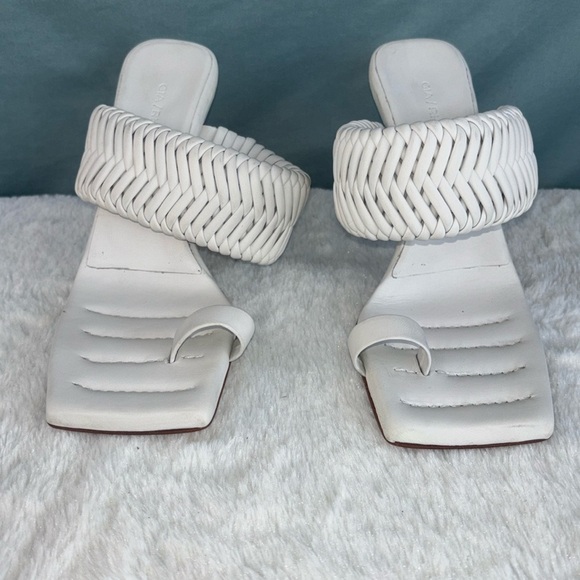 GIA/RHW Shoes - EUC GIA/RHW Sandal Open Toe Slide Mule White EU 36 Retails $370 Leather Braided